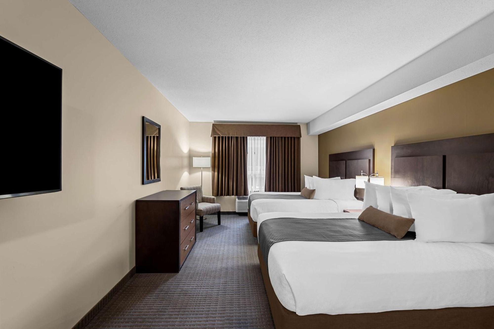 Best Western Plus Lacombe Inn And Suites Eksteriør billede