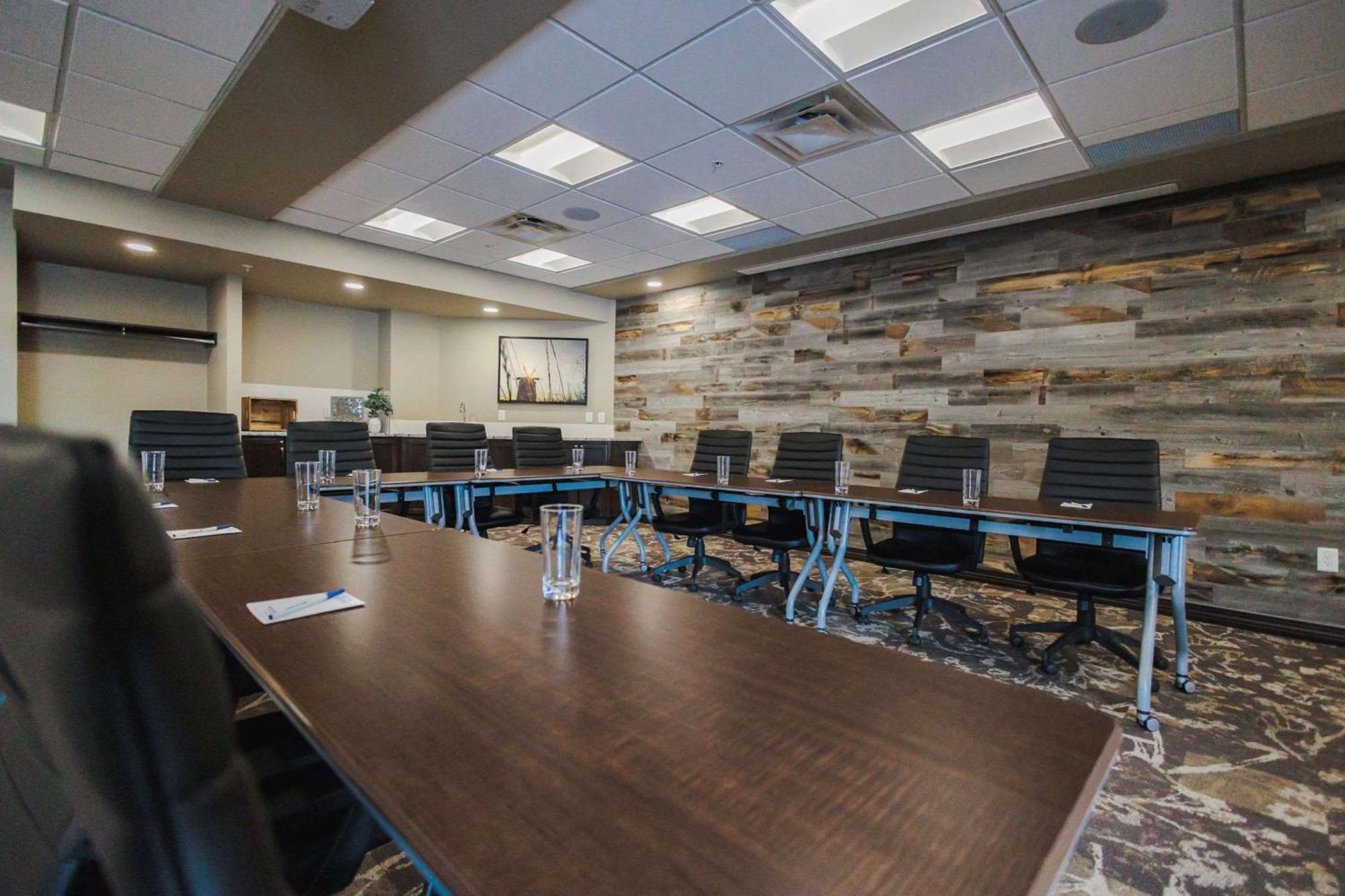 Best Western Plus Lacombe Inn And Suites Eksteriør billede