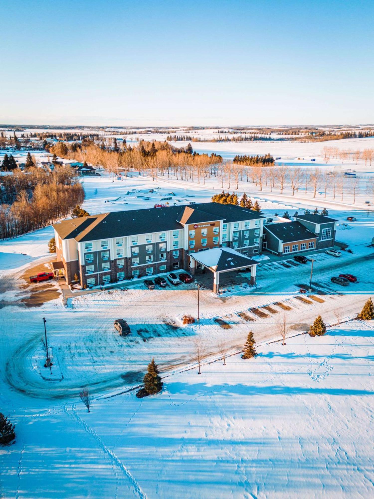 Best Western Plus Lacombe Inn And Suites Eksteriør billede