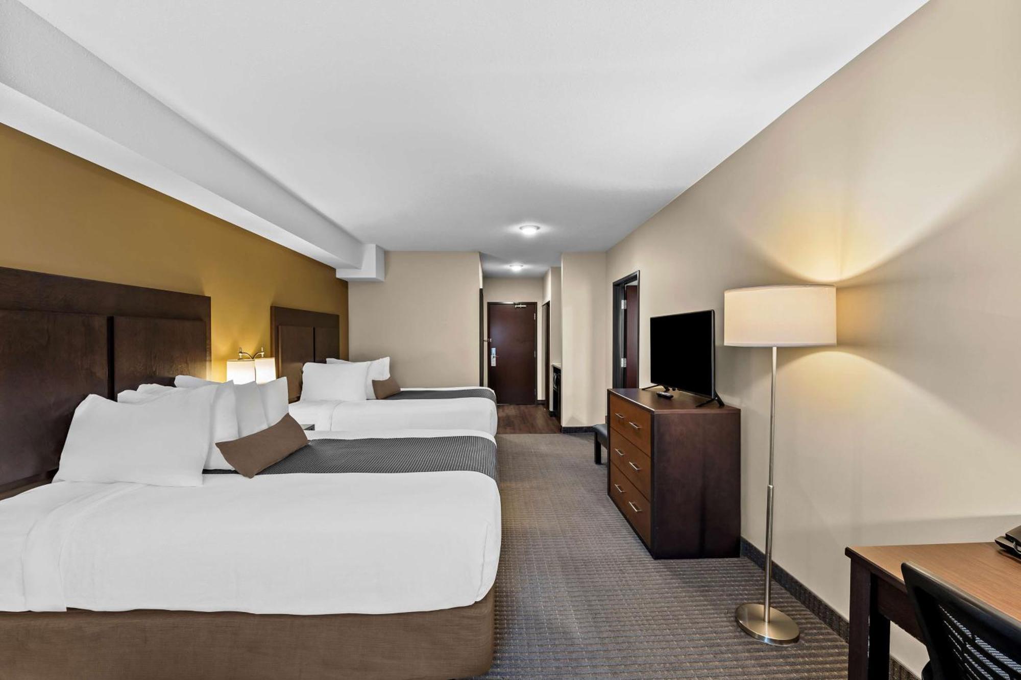 Best Western Plus Lacombe Inn And Suites Eksteriør billede