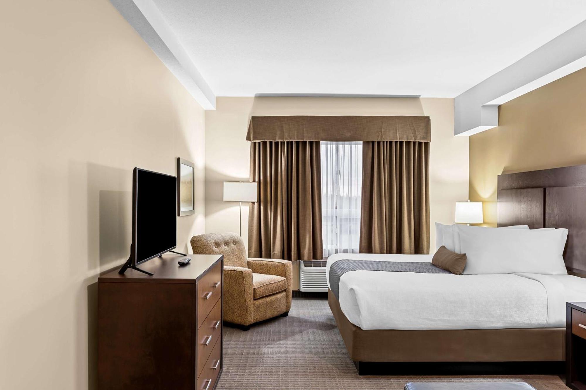 Best Western Plus Lacombe Inn And Suites Eksteriør billede