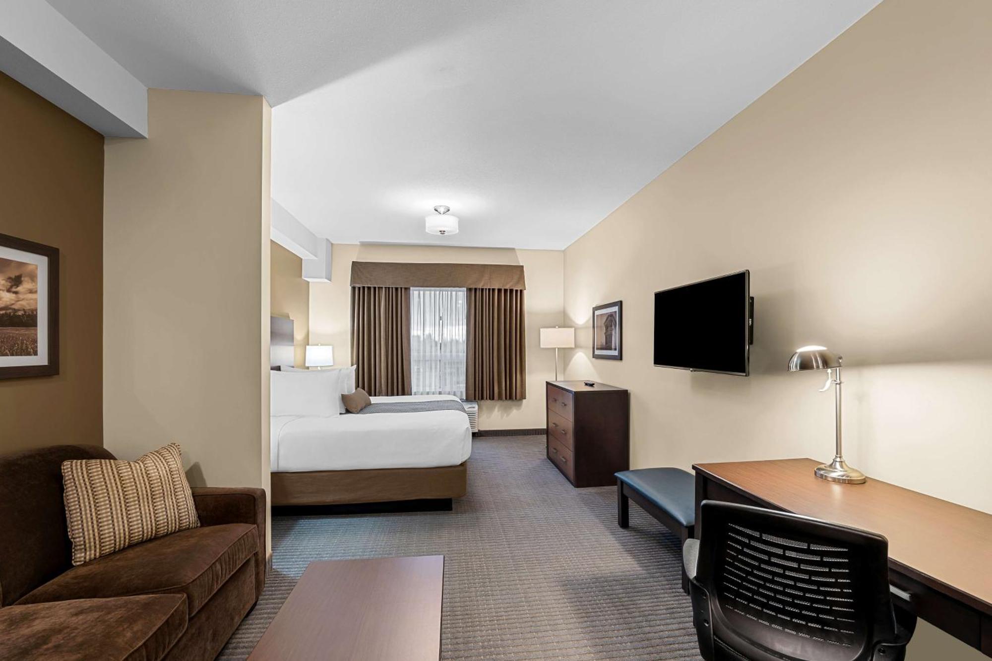 Best Western Plus Lacombe Inn And Suites Eksteriør billede